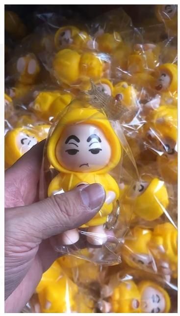Shinchan Face Changing Keychain – Fun &amp; Quirky